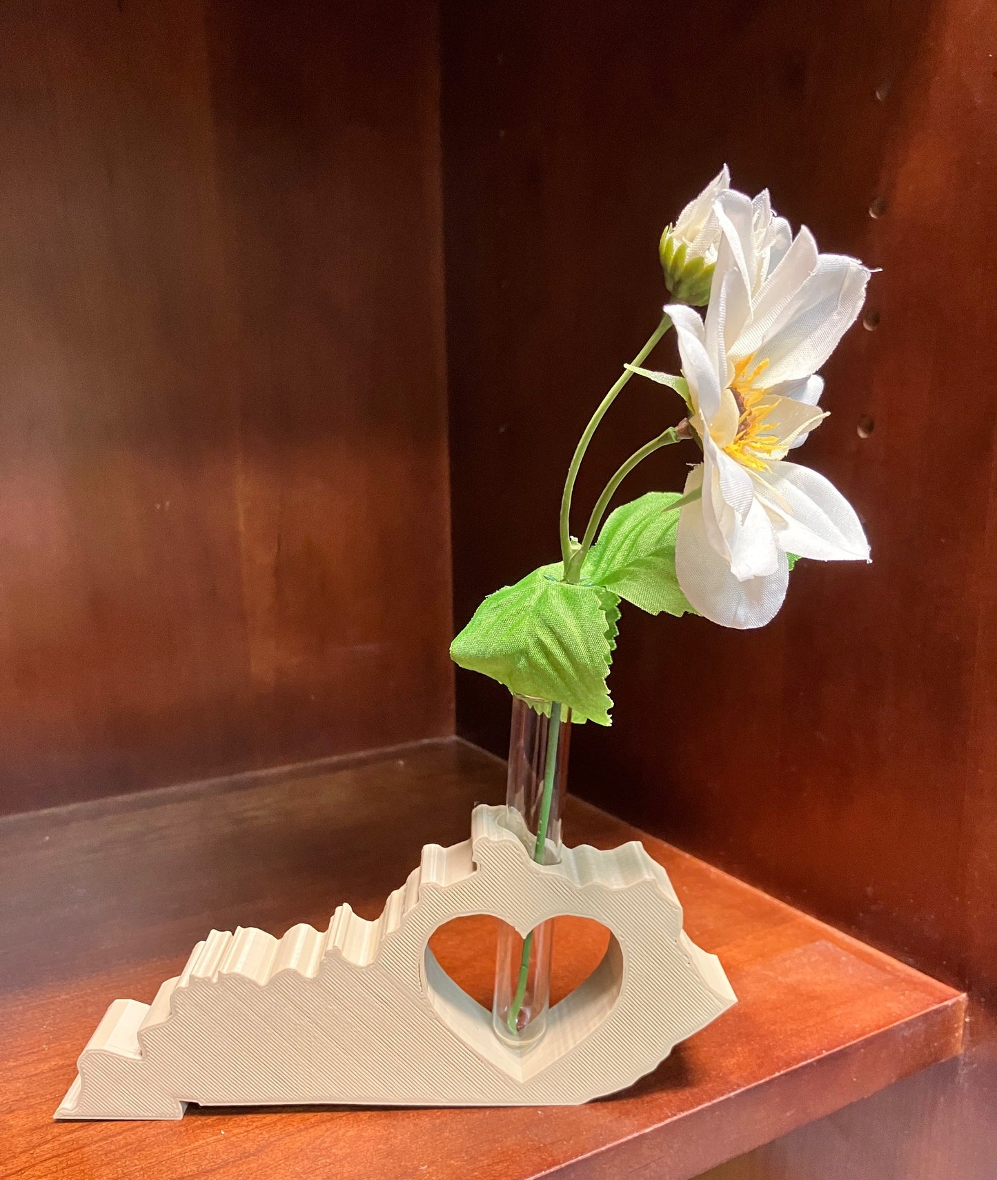 3D Printed Kentucky Heart Bud Vase
